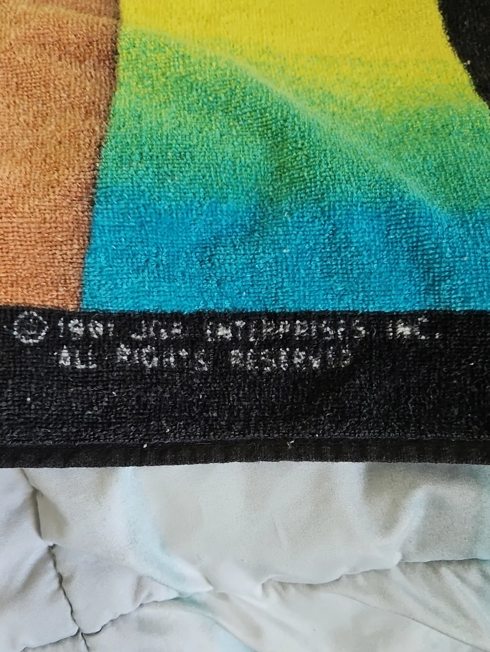 Vintage 1991 Body Heat Rainbow Buns Beach Towel Cotton JGR Enterprises